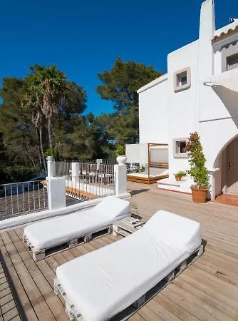 アパートホテル Acora Ibiza サンタ・エウラリア・デス・リウ
