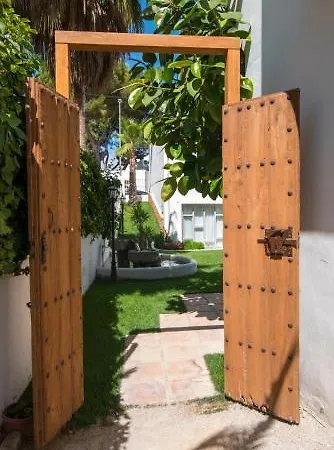 Acora Ibiza Aparthotel Santa Eularia des Riu