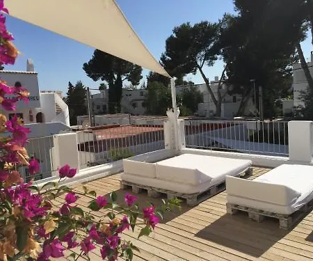 Acora Ibiza 公寓式酒店